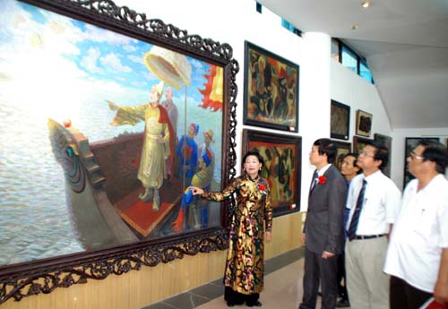 Triển lãm Mỹ thuật về Thăng Long - Hà Nội ngàn năm văn hiến